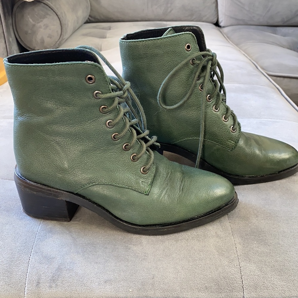 JEFFREY CAMPBELL Zephyr boots. Sold out style